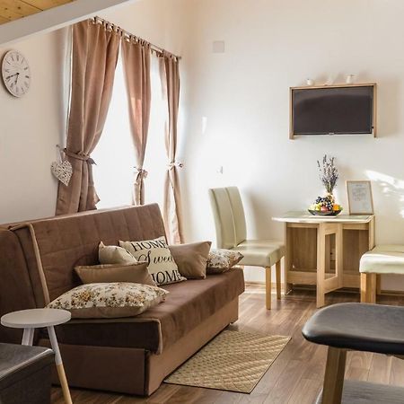 Studio Apartments Eagle Rakovica Luaran gambar