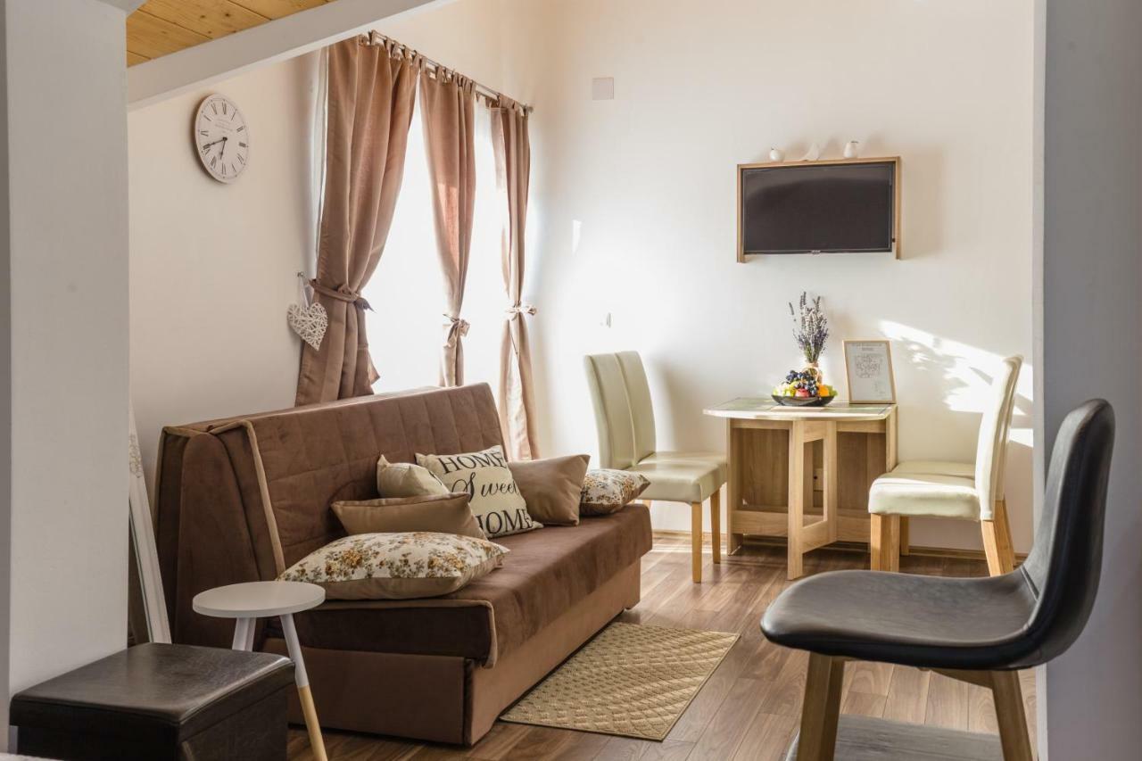 Studio Apartments Eagle Rakovica Luaran gambar